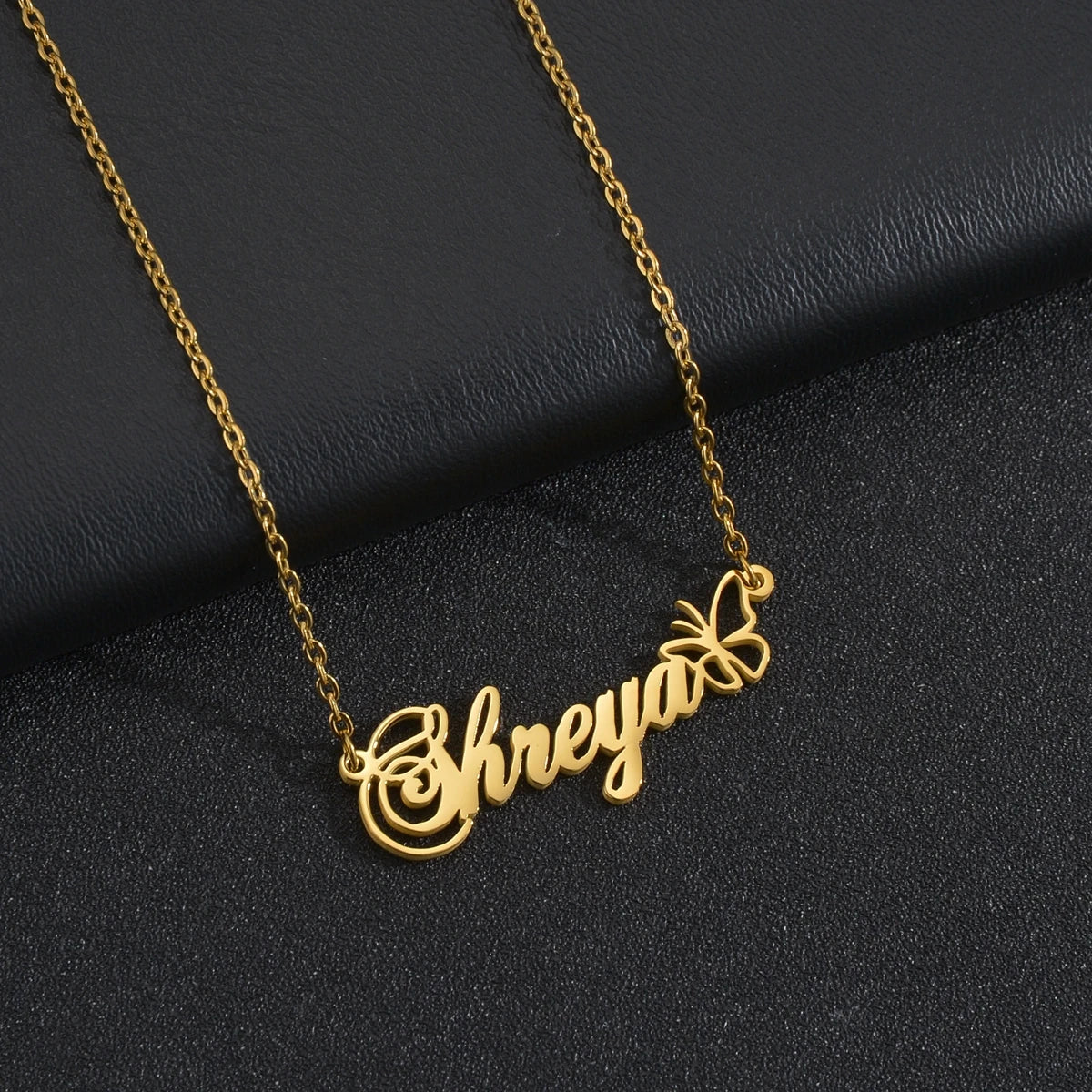 NameGlam™ Necklace - Celebrate Your Uniqueness: Personalized Elegance for Every Woman.