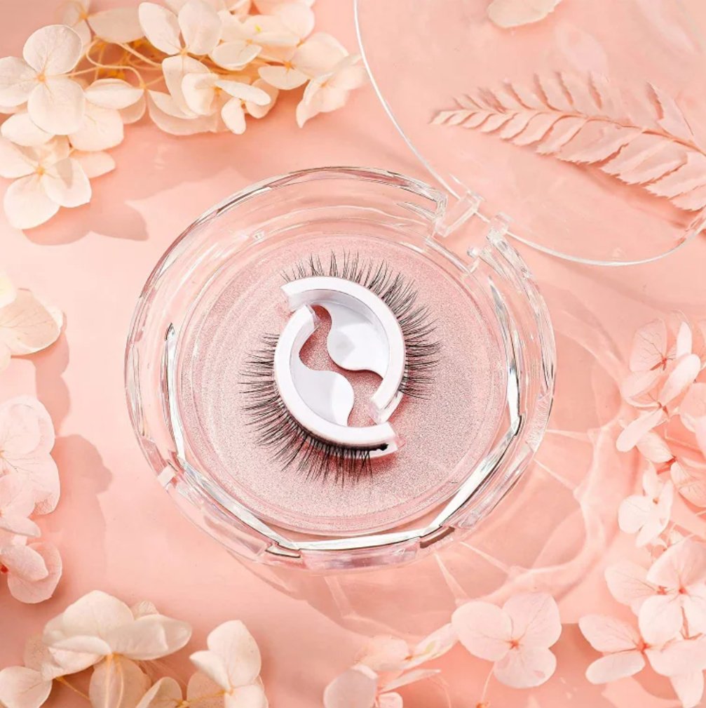 LuxEyes™ - Reusable Self-Adhesive Lashes (1+2 FREE)